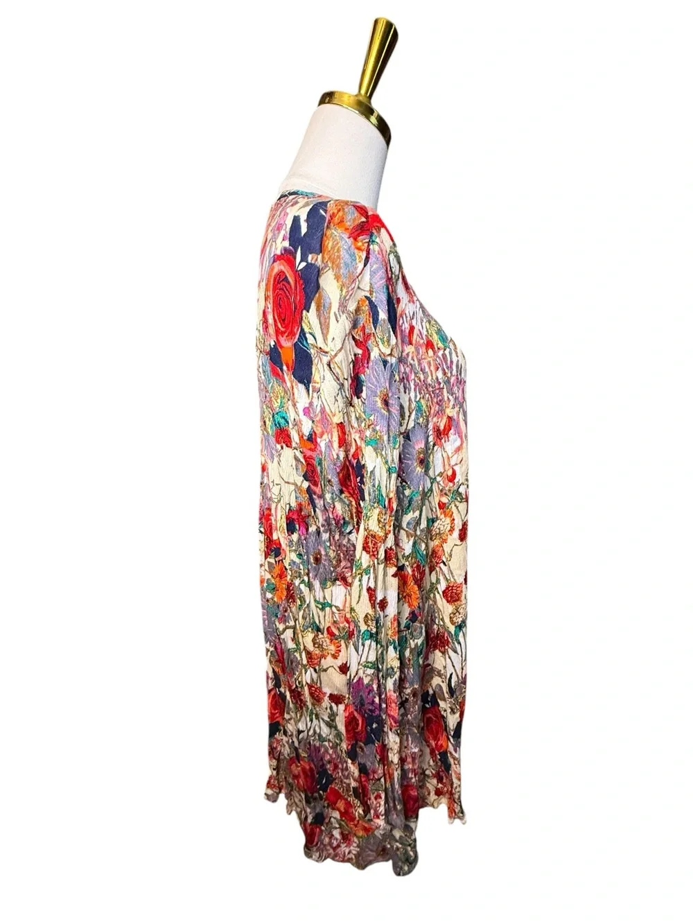 Umgee Floral Button-Front Blouse in Multicolor - Picture 2 of 7